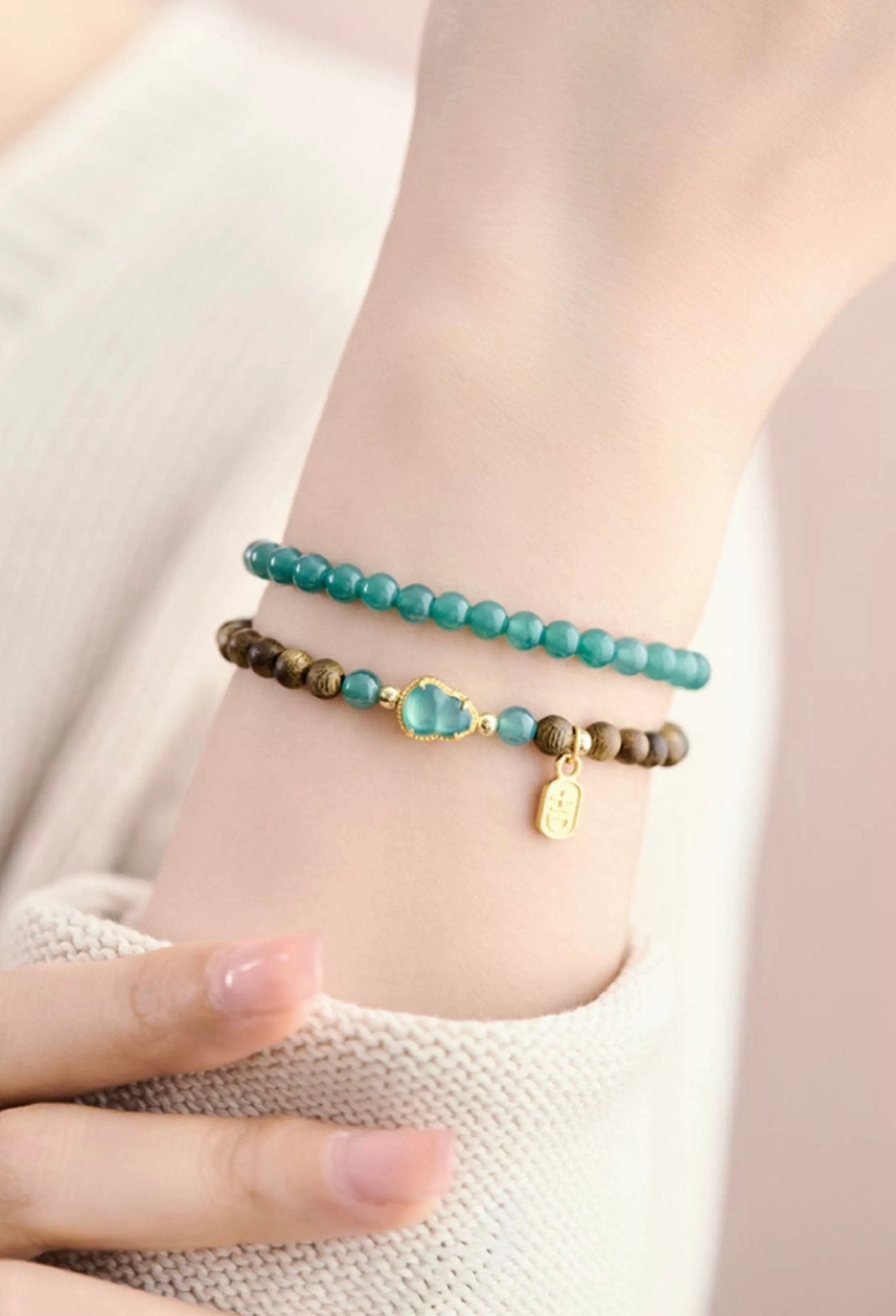 Blue Chalcedony and Agilawood Bead Bracelet - 8fortune