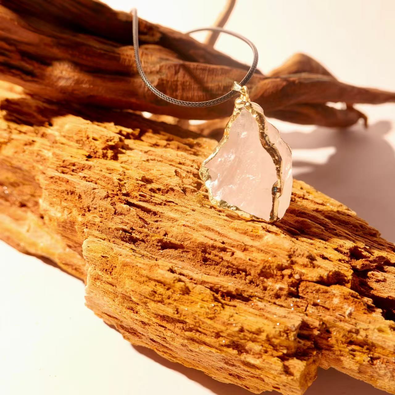 Rose Quartz Crown - Gold Raw Pendant - 8fortune